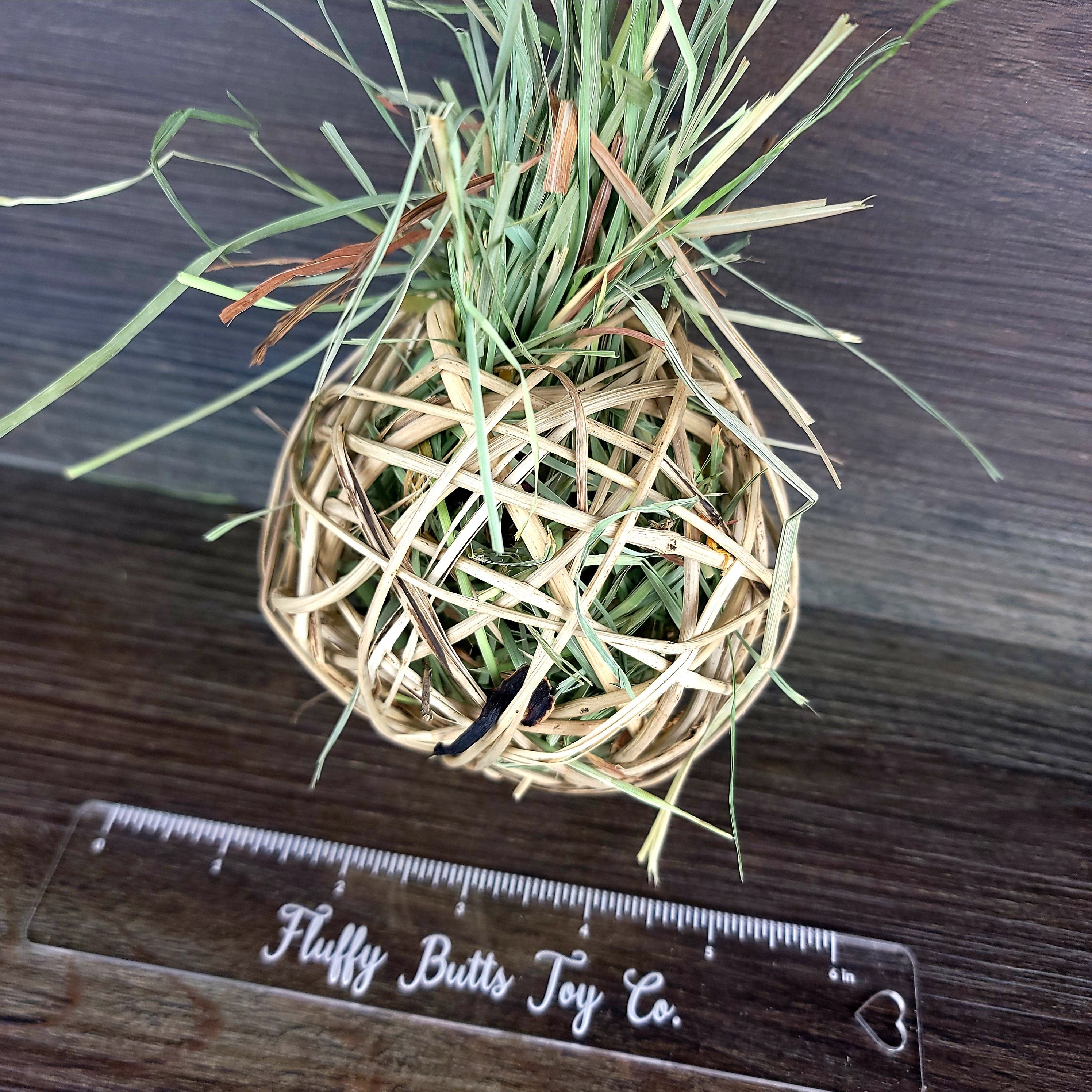 Jumbo Hay and Willow Ball - Safe chews for guinea pigs, bunny rabbits, chinchillas, rats and other small animals