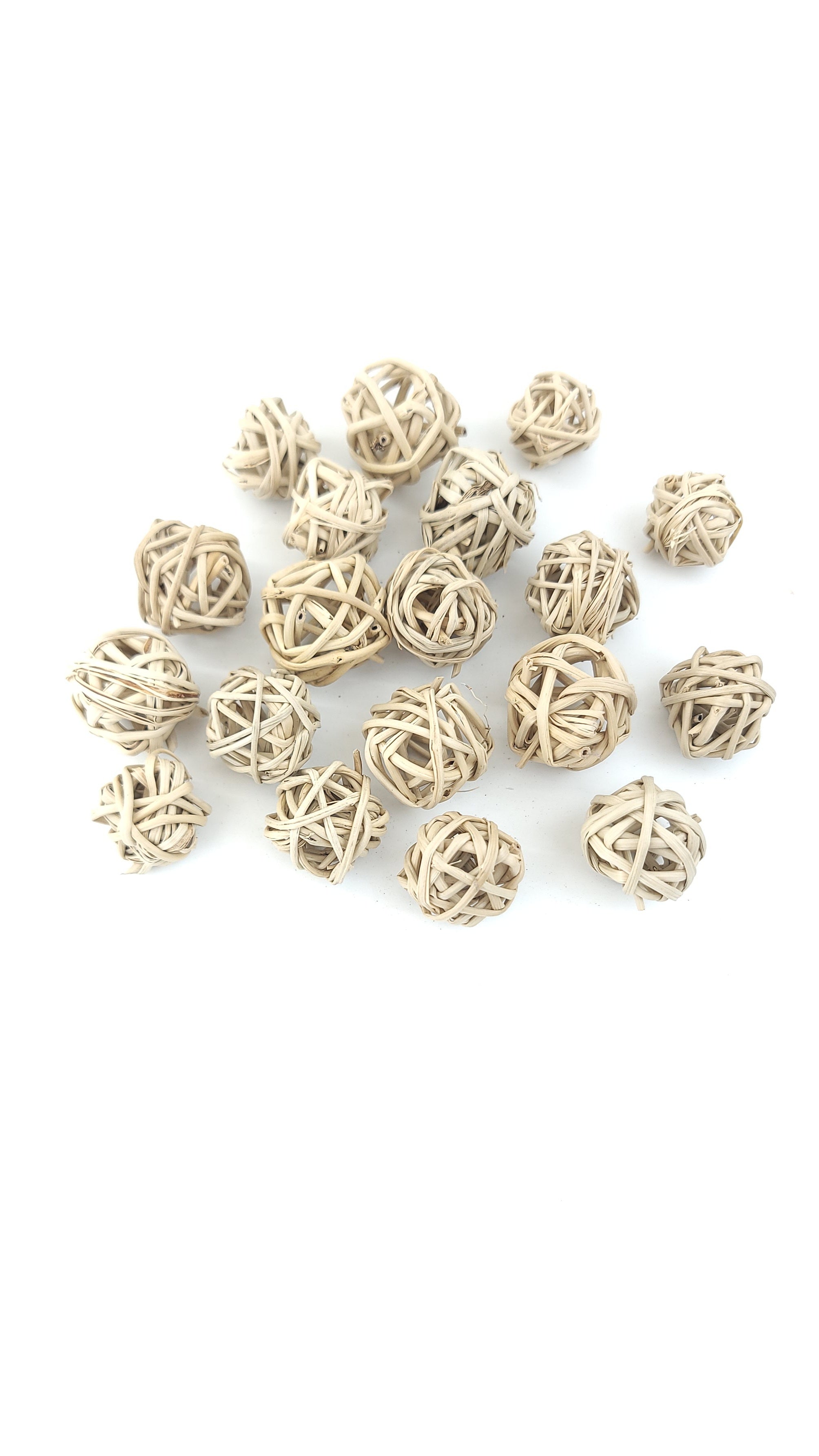 Vine Balls - 1" (2cm) - 20 Pack