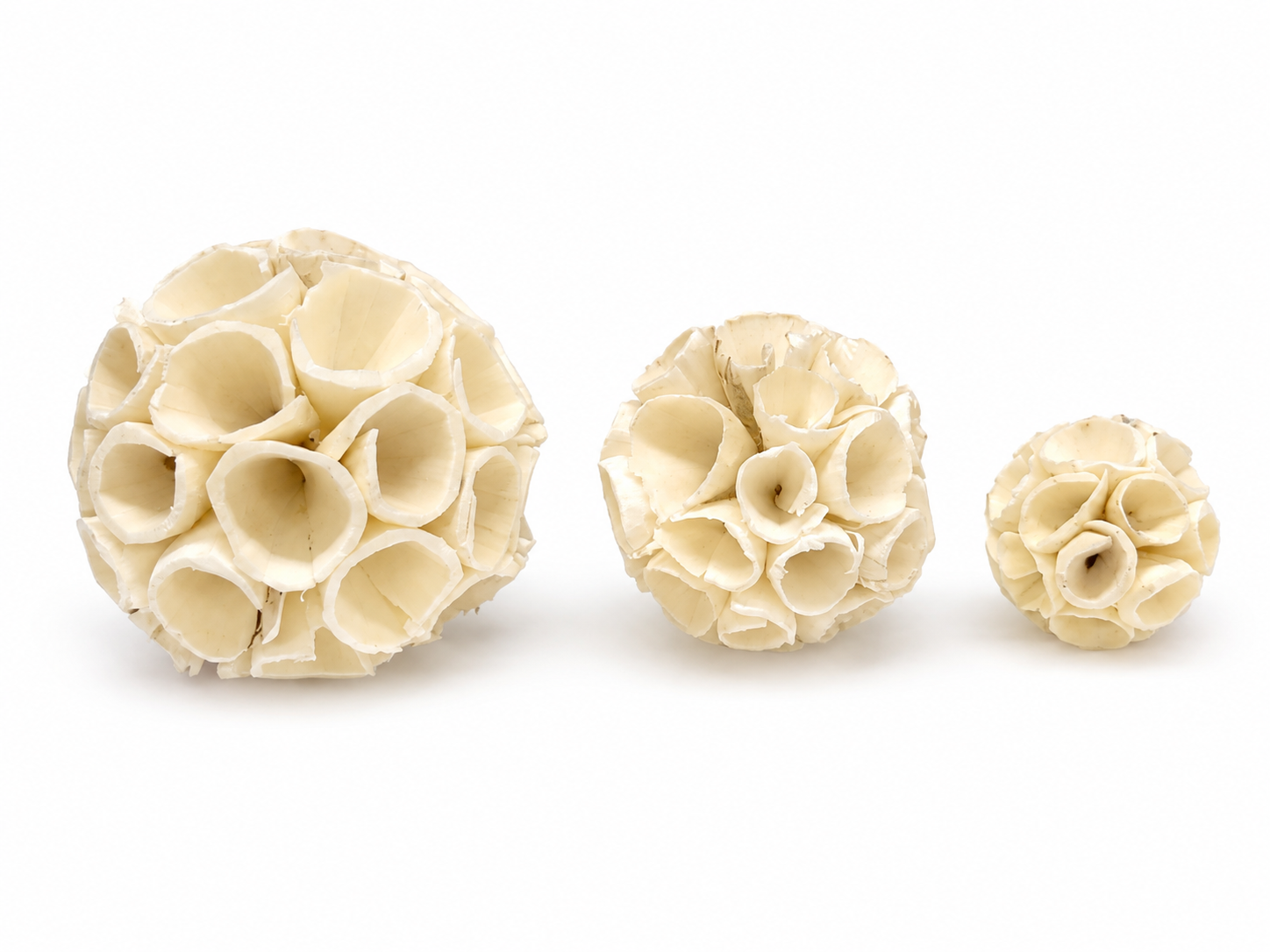 1.5" Sola Crepe Ball
